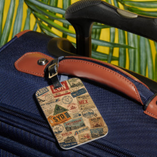 Reislabel met vintage reizen stempelcollage bagagelabel