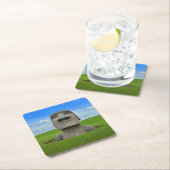 Reismonument voor moaïsche standplaats op eiland kartonnen onderzetters (Insitu)