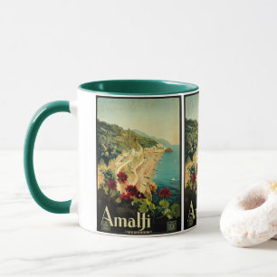 Reizen in stijl, strand Amalfi Italiaanse kust Mok