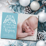 Rejoice Elegant Baby Boy Fotoblauw Kerstmis Feestdagenkaart<br><div class="desc">Een elegante engel zit op de kerstsongtekst van O Heilige Nacht op deze mooie babyblauwe feestkaart. Een opwinding van hoop,  de rare wereld is blij. Ik ben blij met deze mooie religieuze aankondiging met prachtige kalligrafie en je pasgeboren foto op de voor- en achterkant. Een prachtige Christelijke baby kerstkaart.</div>