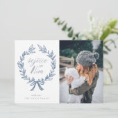 Rejoice in Him Wreath Holiday Fotokaart Feestdagenkaart (Staand voorkant)