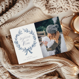 Rejoice in Him Wreath Holiday Fotokaart Feestdagenkaart
