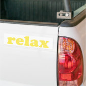 Relax geel moderne typografie grappige voorzichtig bumpersticker (Op Truck)