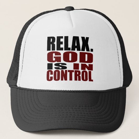 RELAX. GOD IS IN CONTROLE Christelijk Apparel Trucker Pet (Voorkant)