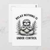 Relax Niets is onder controle Grappige Luiaard Yog Briefkaart (Voorkant / Achterkant)