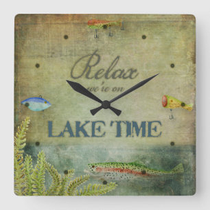Relax we are on Lake Time, Mountain Cabin Decor Vierkante Klok