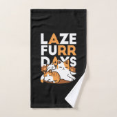 Relaxing Cat Art - 'Laze Furr Days' voor kattenlie Bad Handdoek (Handdoek)