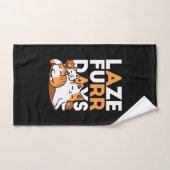 Relaxing Cat Art - 'Laze Furr Days' voor kattenlie Bad Handdoek (Handdoek)