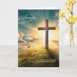 Religieus christelijk kruis op heuvel denk aan jou kaart