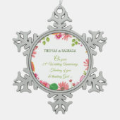 Religieuze 25e bruiloft Jubileum bloemen Tin Sneeuwvlok Ornament (Voorkant)