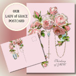 Religieuze roze Roses Rosary Virgin Mary  Briefkaart<br><div class="desc">Met een prachtig op maat ontworpen afbeelding met een prachtig traditioneel rooms-katholiek afbeelding van de rozenkrans met pastelroze  rozen. Op de achterkant staat een traditionele katholieke kerk van de Heilige Maagd Maria,  Onze-Lieve-Vrouw van Genade met hetzelfde bloemige rozenkransontwerp. Alle tekst en lettertypen kunnen worden gewijzigd.</div>