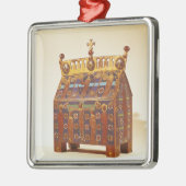 Reliquaire borst, 12e tot 13e eeuw metalen ornament (Links)