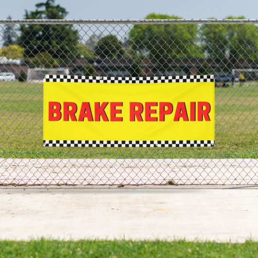 Remreparatie - automobielindustrie - groothoekgeel spandoek (Insitu)