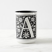 Renaissance alfabet letter A op Mok (Midden)