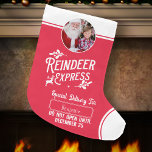 Rendier Express van Santa Naam & Foto Rood Grote Kerstsok<br><div class="desc">Voeg een bijzondere magische touch toe aan het cadeau van uw kleintje van de Kerstman met een aangepaste rode en witte vakantiekous van rendier express! Dit gepersonaliseerde kerstontwerp biedt ook de mogelijkheid om de naam van uw kind en een foto toe te voegen.</div>