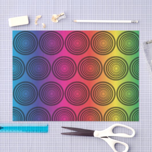 Rendy zwarte cirkels op regenboogachtergrondpatroo tissuepapier (Craft)