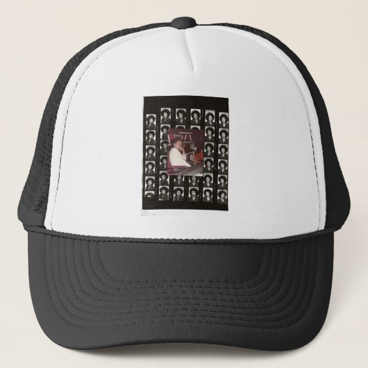 RENEE BANKS KOOPWARE TRUCKER PET (Voorkant)