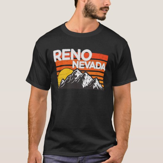 Reno Nevada Retro  Mountain Sunset Design T-shirt (Voorkant)