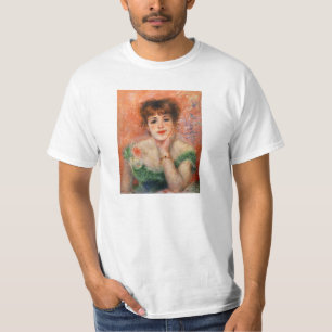 Renoir Jean Samary in een T-shirt met lage druk