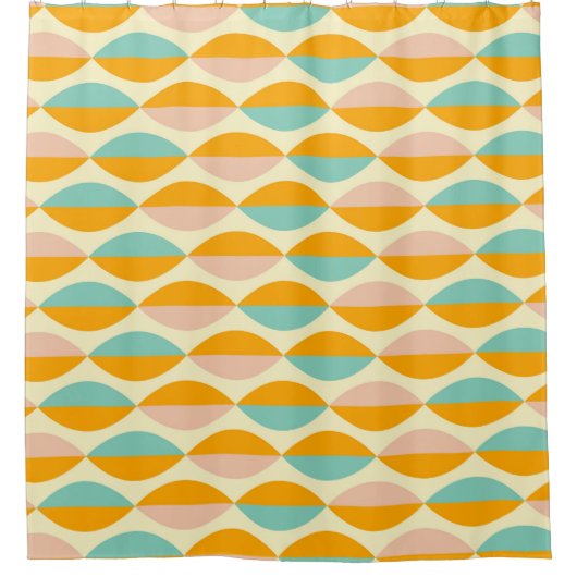Repeating geometric pattern in beige background douchegordijn (Voorkant)