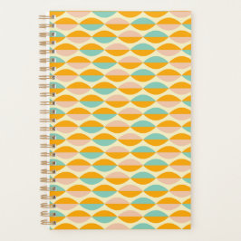 Repeating geometric pattern in beige background planner
