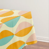 Repeating geometric pattern in beige background tafelkleed (Voorbeeld)