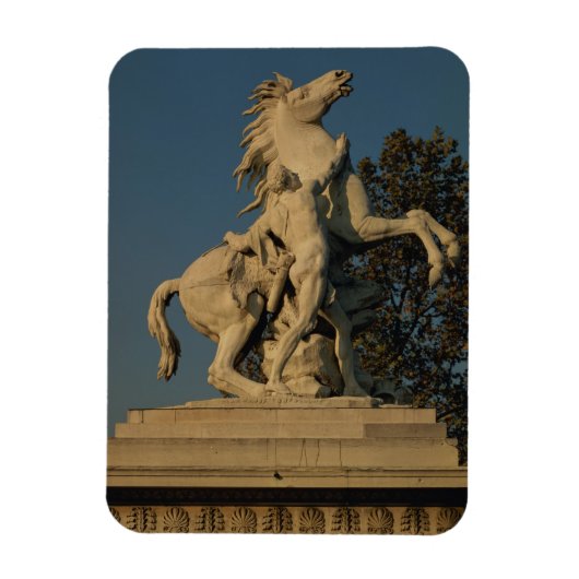 Replica van een van de twee oorspronkelijke "Marly Magneet (Verticaal)