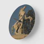 Replica van een van de twee oorspronkelijke "Marly Ronde Klok (Hoek)