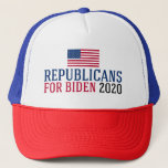 Republikeinen voor Biden 2020 Trucker Pet<br><div class="desc">Republikeinen voor Biden pet. Republikeinse partijleden die in 2020 voor Joe Biden zullen stemmen. Conservatieve Amerikaanse vlag voor patriotten tegen Donald Trump voor president.</div>