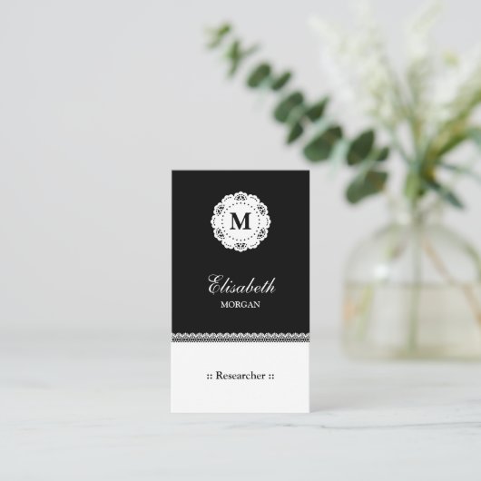 Researcher Black White Lace Monogram Visitekaartje (Staand voorkant)