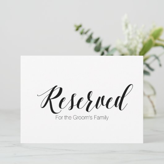 "Reserved for Groom's Family" bruiloft Sign Kaart (Staand voorkant)
