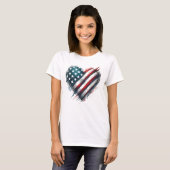 Resilient American Heart - Distressed Flag Design T-shirt (Voorkant volledig)