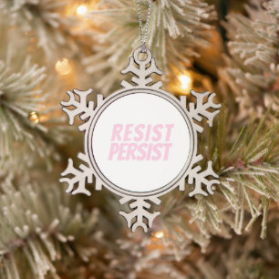 Resist Blijf lichtroze, schattig Tin Sneeuwvlok Ornament