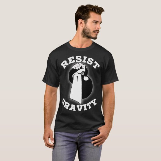 Resist Gravity Motivational  Kettlebell press work T-shirt (Voorkant volledig)