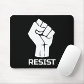 Resist met vuist - in wit muismat (Met muis)