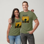 RESIST / ONDEELBAAR T-SHIRT MET MAY DAY LOGO (Unisex)