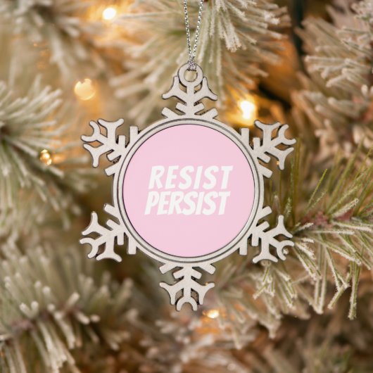 Resist Persistent licht roze schattig Tin Sneeuwvlok Ornament (Boom)