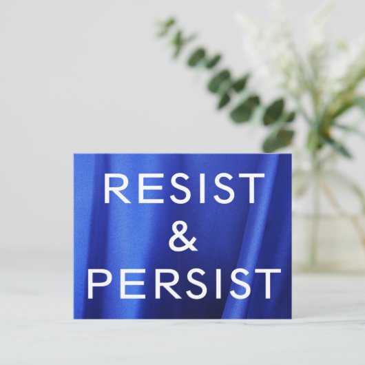 Resist & Persistent, witte tekst op Blue Silk Foto Briefkaart (Staand voorkant)