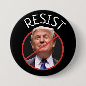 RESIST Protest Anti Donald Trump Button (Voorkant)