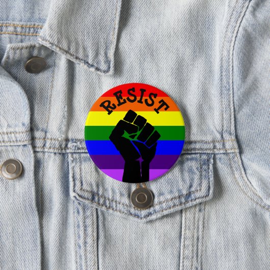 #Resist Protester Fist Anti-Trump Politieke Button (In situ)