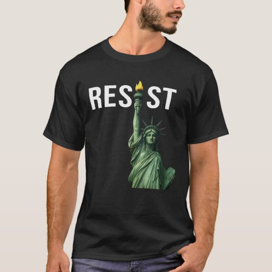 RESIST: Statue of Liberty T-Shirt (Voorkant)
