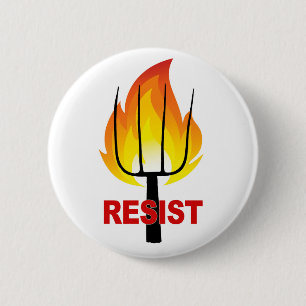 Resist Torch en Pitchfork Ronde Button 5,7 Cm