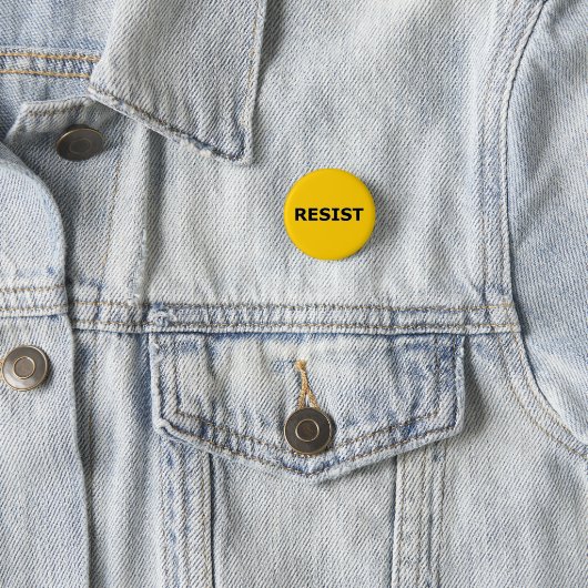 RESIST - zwart op geel Ronde Button 3,2 Cm (In situ)