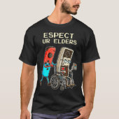 Respect Ur Elders Retro Gaming Controller Funny T-shirt (Voorkant)
