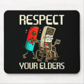 Respect Your Elders Gaming Clic  Muismat (Voorkant)