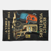 Respect Your Elders Gaming Control Retro Funny Theedoek (Horizontaal)