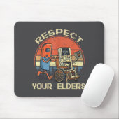 Respect Your Elders Retro Gaming Funny Gamer Contr Muismat (Met muis)