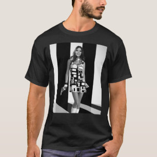 Rest In Peace Diana Rigg Essential T-shirt