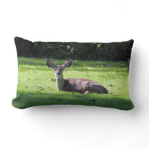 Restend deer op gelaagde lumbar Pillow