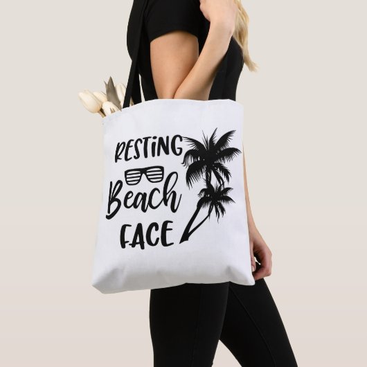 Resting Beach face word tas (Dichtbij)